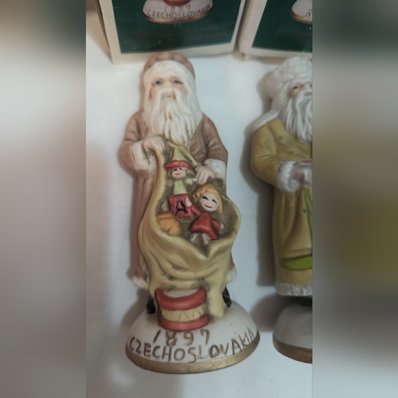 Heilig Meyer Christmas Santas from Around the World Collectable Edition Set of 5 - Picture 5 of 13